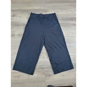 Nike Sportwear Jersey Capri Pants Women's Size Medium Black Loose Fit GUC